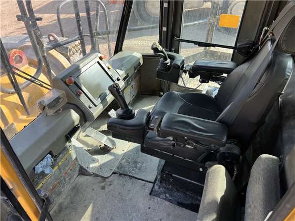 Used Letourneau Model L-1350 Front End Wheel Loader)